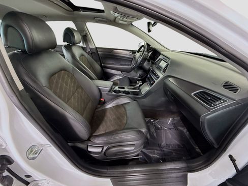 Used 2017 Hyundai Sonata Sport w/ Value Edition Package 02 image 29