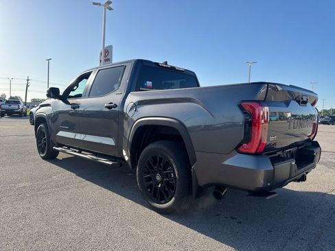 Used 2025 Toyota Tundra Limited AWD/4WD image 4