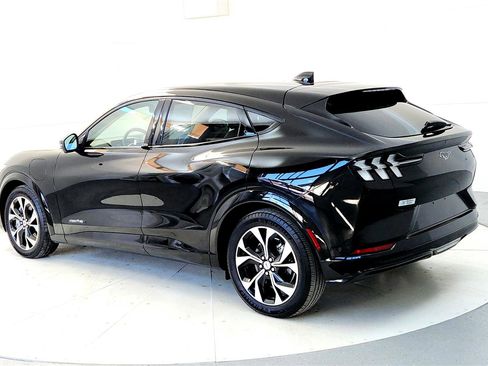 Used 2023 Ford Mustang Mach-E Premium image 4