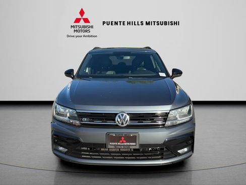 Used 2020 Volkswagen Tiguan SE R-Line image 2