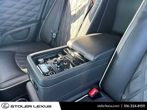 Used 2017 Bentley Mulsanne RWD image 14