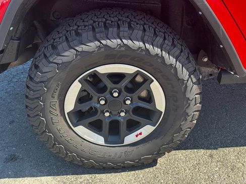Used 2021 Jeep Wrangler Unlimited Rubicon w/ Steel Bumper Group AWD/4WD image 12