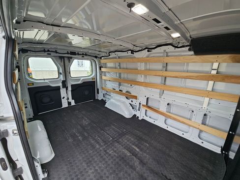 Used 2024 Ford Transit 250 Low Roof w/ Exterior Upgrade Package RWD image 27