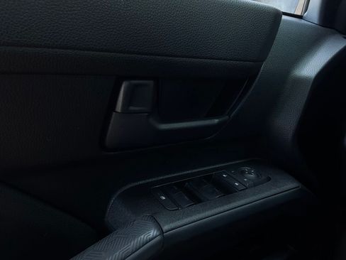 Used 2025 Toyota 4Runner SR5 RWD image 20
