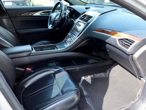 Used 2019 Lincoln MKZ Reserve w/ Reserve Plus Package image 11