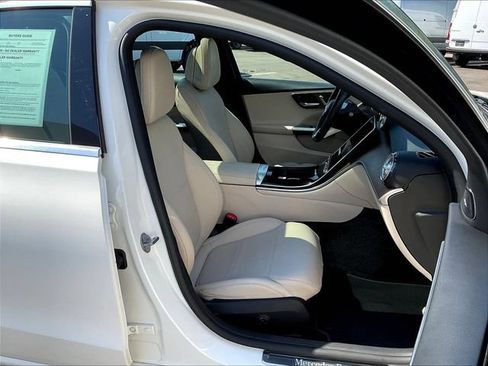 Certified 2022 Mercedes-Benz C 300 4MATIC Sedan image 31