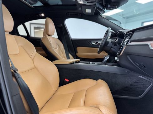 Used 2020 Volvo S60 T6 Inscription image 29