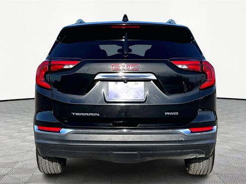 Used 2021 GMC Terrain SLT image 4