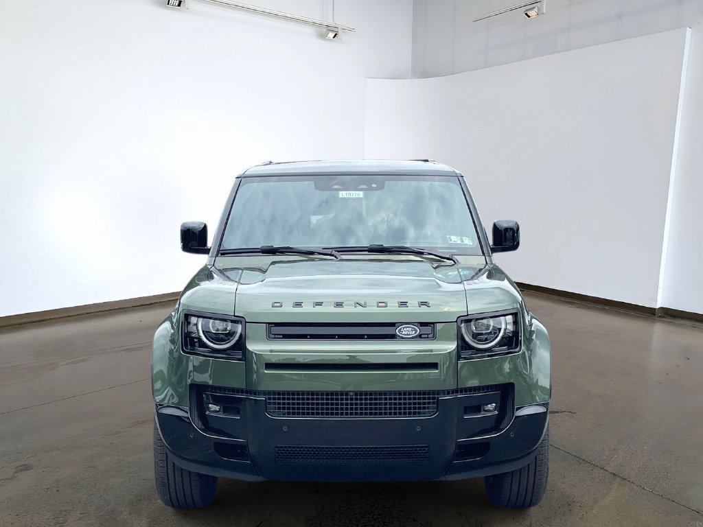 New 2026 Land Rover Defender 110 S AWD/4WD image 2