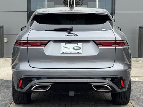 Certified 2024 Jaguar F-PACE R-Dynamic S AWD/4WD image 7