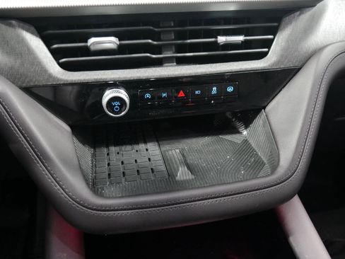 Used 2025 Ford Explorer Platinum w/ Ultimate Package image 24