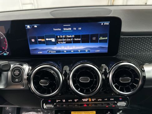 New 2026 Mercedes-Benz GLB 250 image 14