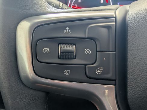 Used 2022 Chevrolet Silverado 1500 LT AWD/4WD image 32