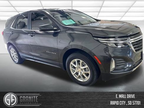 Used 2022 Chevrolet Equinox LT AWD/4WD image 9