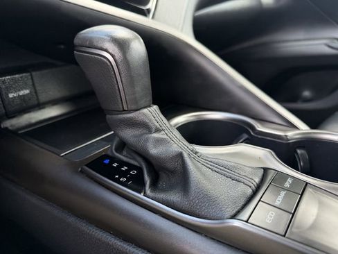 Certified 2024 Toyota Camry SE FWD image 19