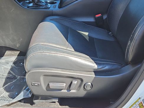 Used 2016 Toyota Highlander Limited image 18