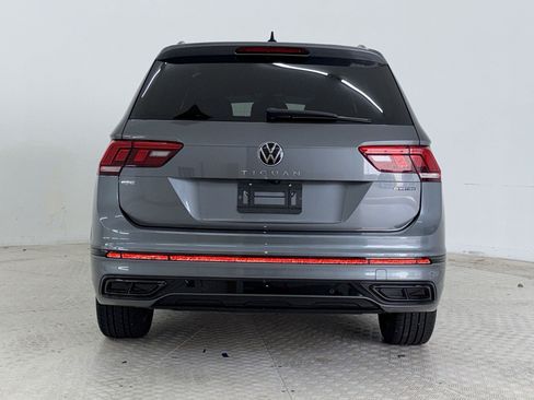 Used 2022 Volkswagen Tiguan SE R-Line AWD/4WD image 10