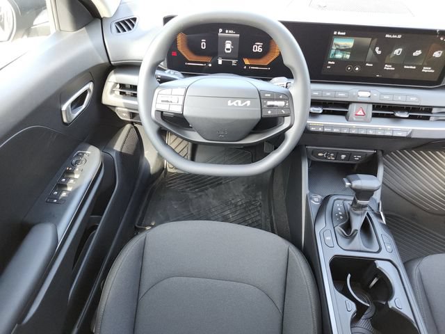 New 2026 Kia K4 FWD image 18