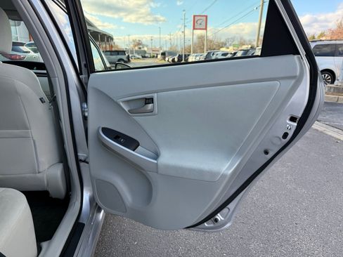 Used 2012 Toyota Prius Two image 29