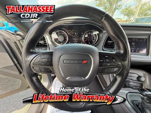 Used 2023 Dodge Challenger SXT RWD image 14