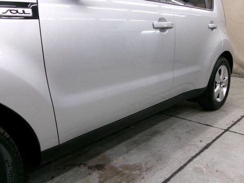 Used 2018 Kia Soul Base 4dr Crossover 6A image 3