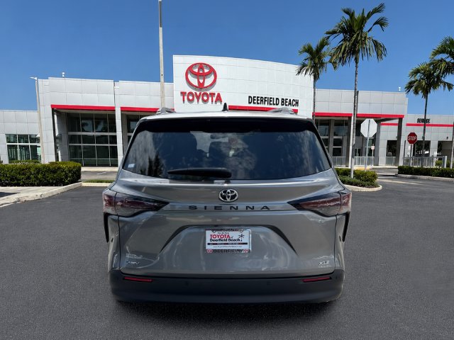 Certified 2026 Toyota Sienna XLE FWD image 6