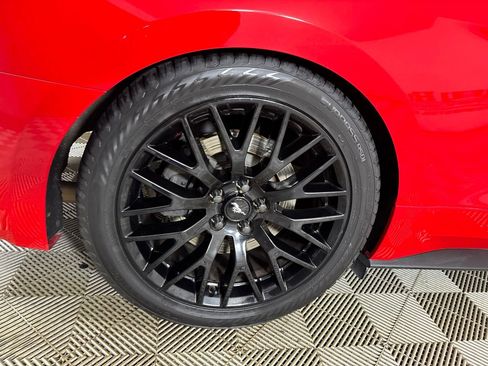 Used 2017 Ford Mustang GT w/ GT Performance Package RWD image 26