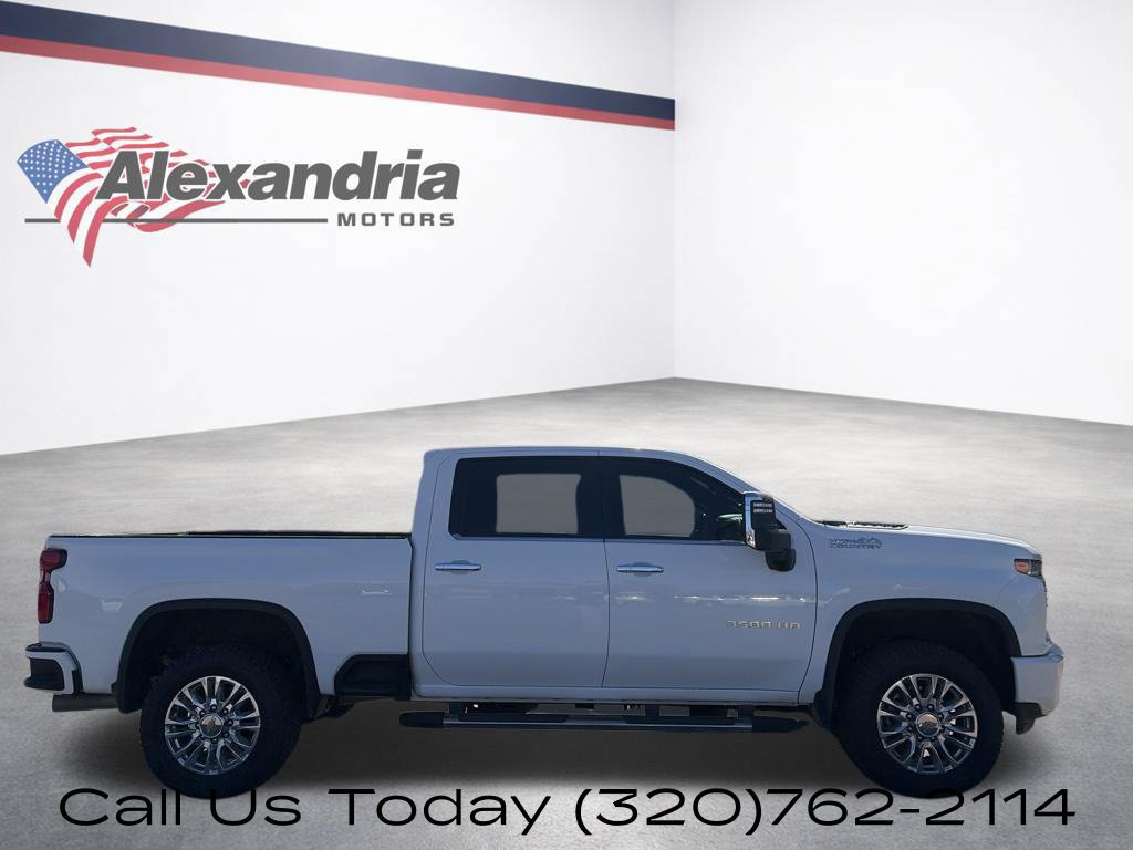Used 2022 Chevrolet Silverado 3500 High Country w/ Z71 Off-Road Package AWD/4WD image 5