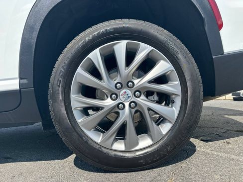 Used 2025 Buick Enclave Preferred w/ Power Package FWD image 20