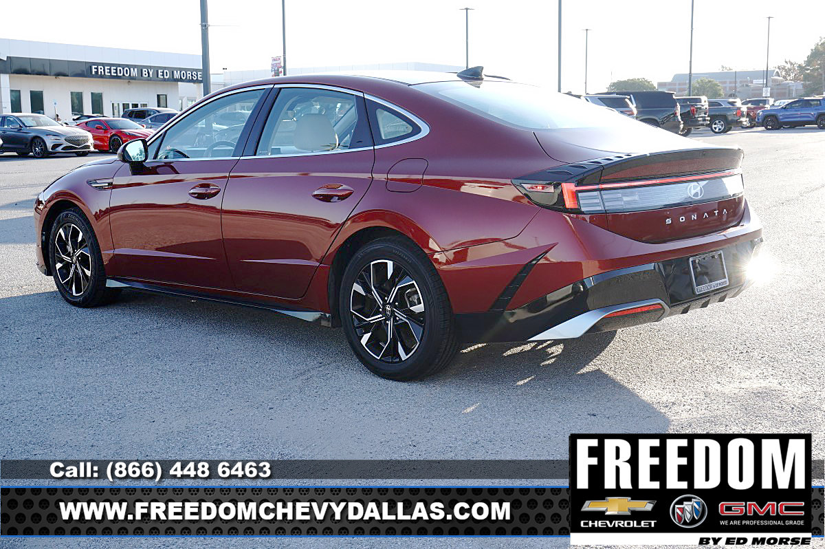 Used 2025 Hyundai Sonata SEL FWD image 36