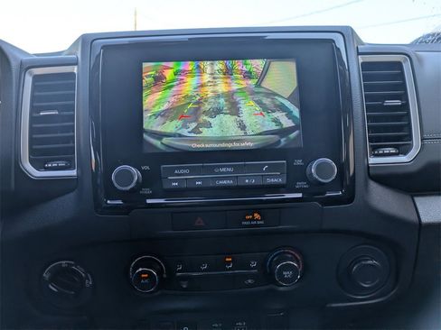 Used 2022 Nissan Frontier SV w/ Technology Package image 15