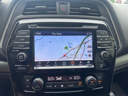 Used 2016 Nissan Maxima 3.5 SV FWD image 27