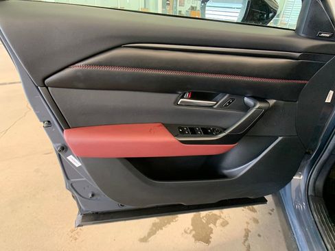 Used 2025 MAZDA CX-50 2.5 Hybrid w/ Premium Plus Pkg image 12