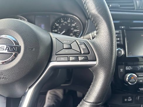 Used 2020 Nissan Rogue SV AWD/4WD image 23