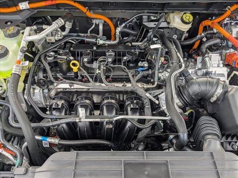 New 2025 Ford Escape SE image 15