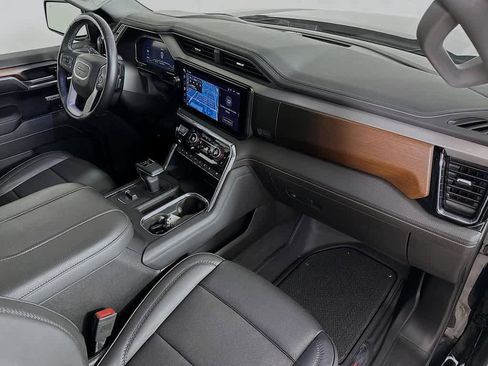 Used 2024 GMC Sierra 1500 Denali AWD/4WD image 34