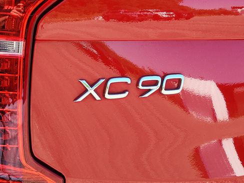 Used 2017 Volvo XC90 T6 R-Design w/ Vision Package AWD/4WD image 30