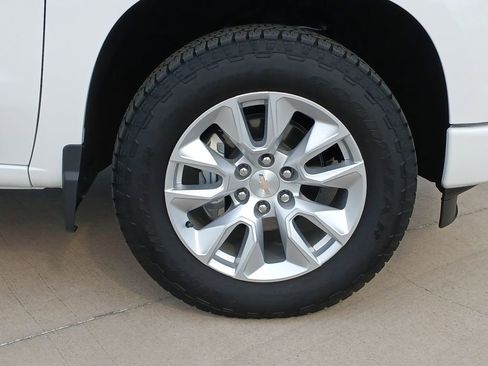 New 2025 Chevrolet Silverado 1500 Custom image 34