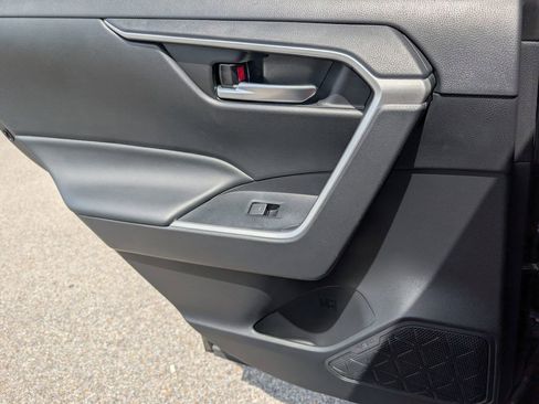 Used 2023 Toyota RAV4 XLE w/ Convenience Package AWD/4WD image 28