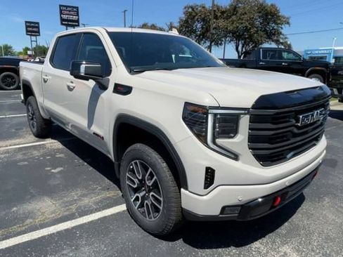 New 2026 GMC Sierra 1500 AT4 w/ Technology Package AWD/4WD image 4