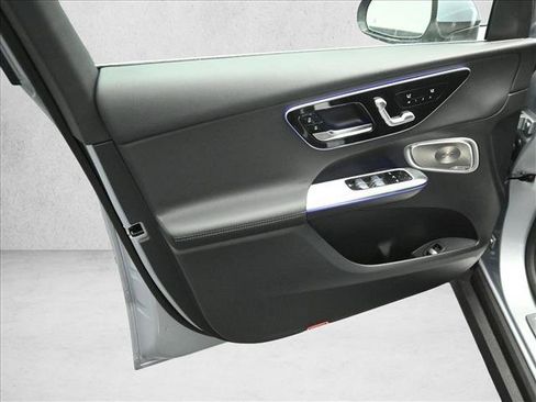 Certified 2026 Mercedes-Benz GLC 300 4MATIC image 19