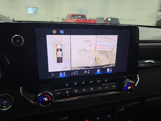 Used 2024 Chevrolet Colorado Z71 w/ Z71 Convenience Package 2 AWD/4WD image 9