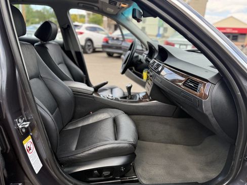 Used 2006 BMW 330i Sedan RWD image 21