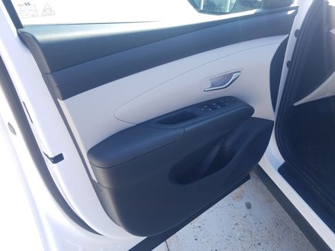 New 2026 Hyundai Tucson SEL FWD image 9