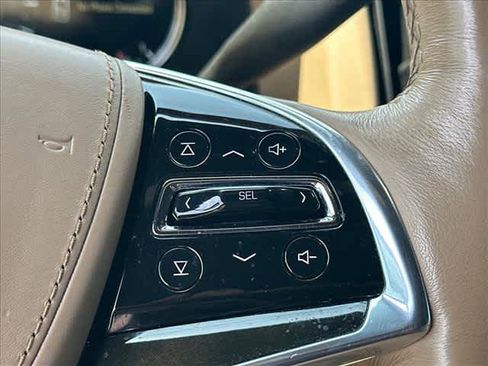 Used 2020 Cadillac Escalade Platinum RWD image 28
