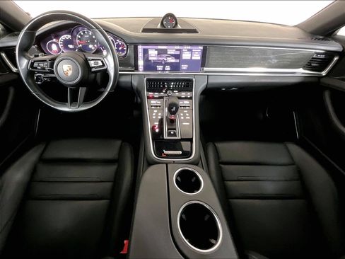 Certified 2021 Porsche Panamera image 12