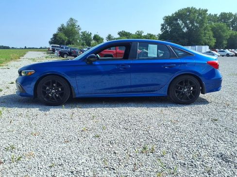 Used 2023 Honda Civic Sport image 8