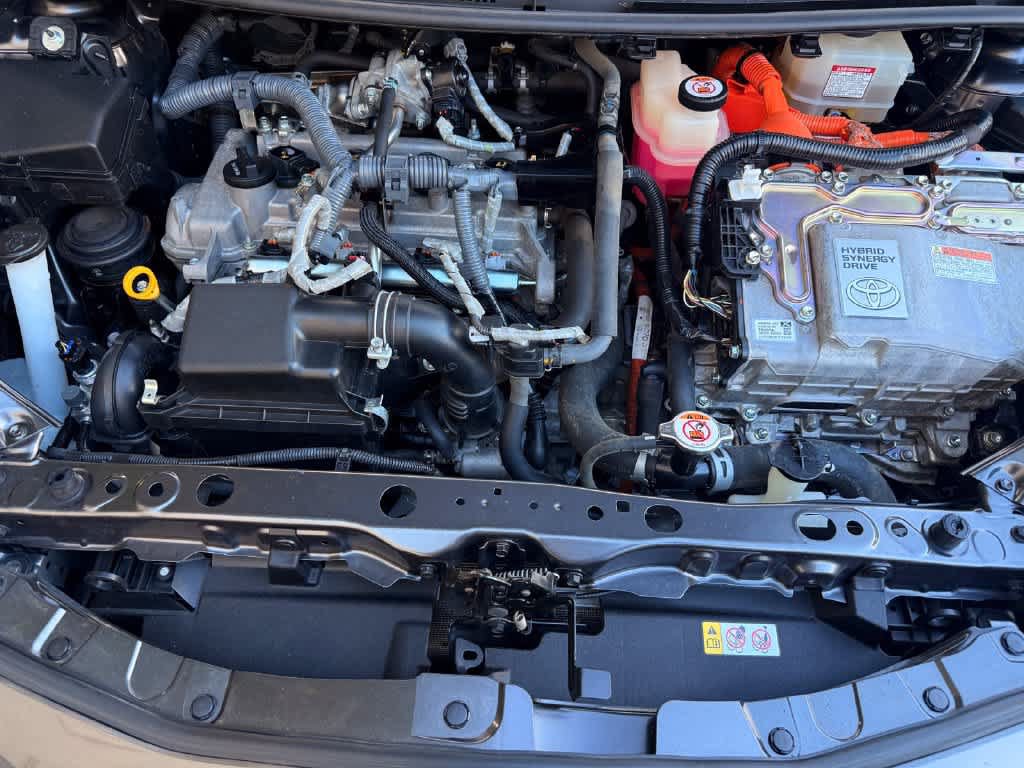 Used 2019 Toyota Prius C w/ Carpet Mat Package FWD image 9