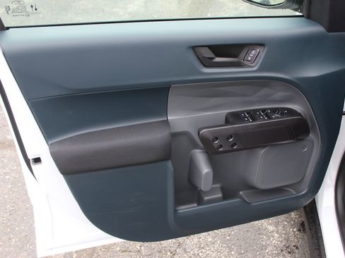 New 2026 Ford Maverick XL AWD/4WD image 21