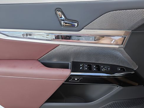 New 2026 BMW i7 eDrive50 w/ M Sport Package image 24